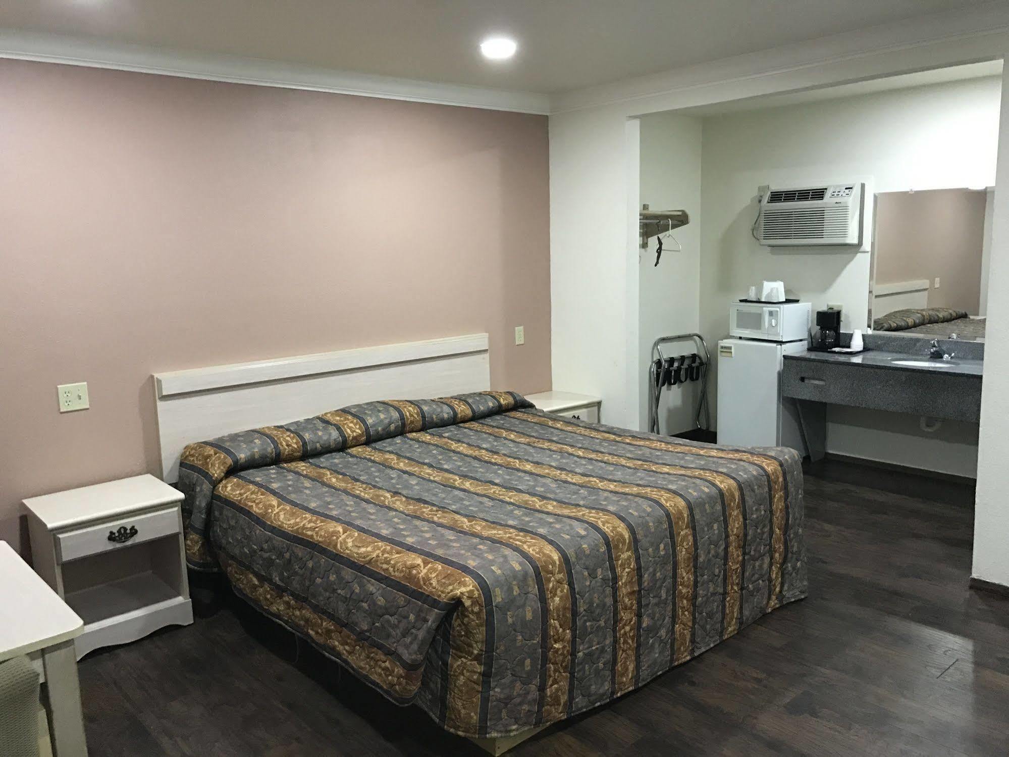 Hotel The Woodrose- Newly Renovated Willits Exterior foto